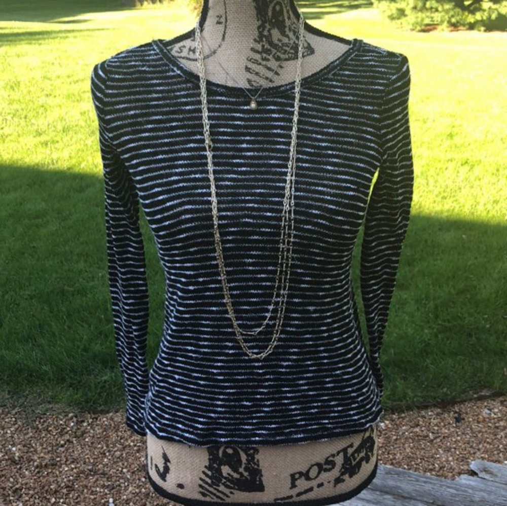 Aeropostale Black With White Stripe Sweater